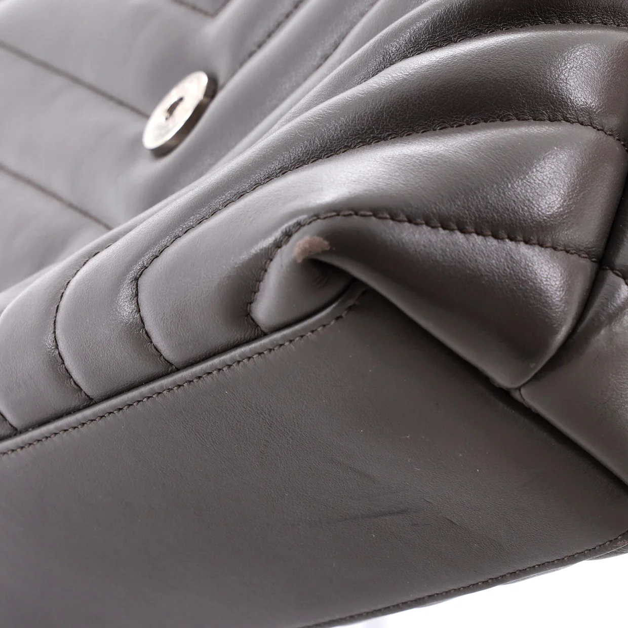 Loulou Shoulder Bag Matelasse Chevron Leather Small - Deep Luxury