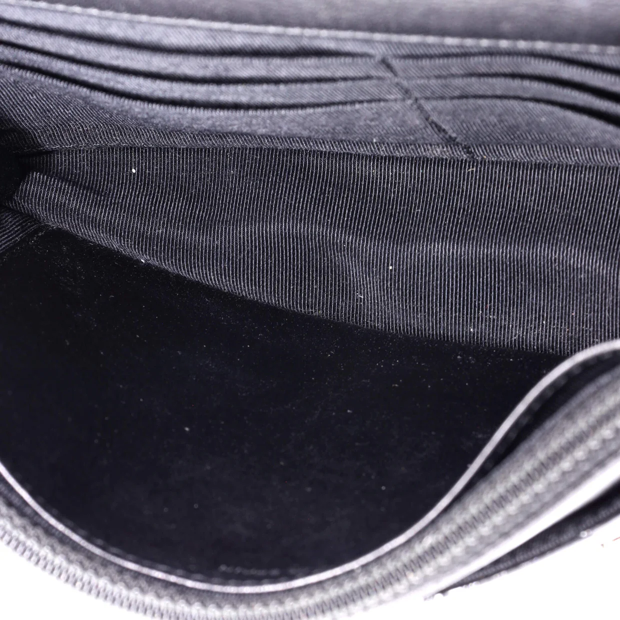 Wallet on Chain Quilted Patent - Deep Luxury