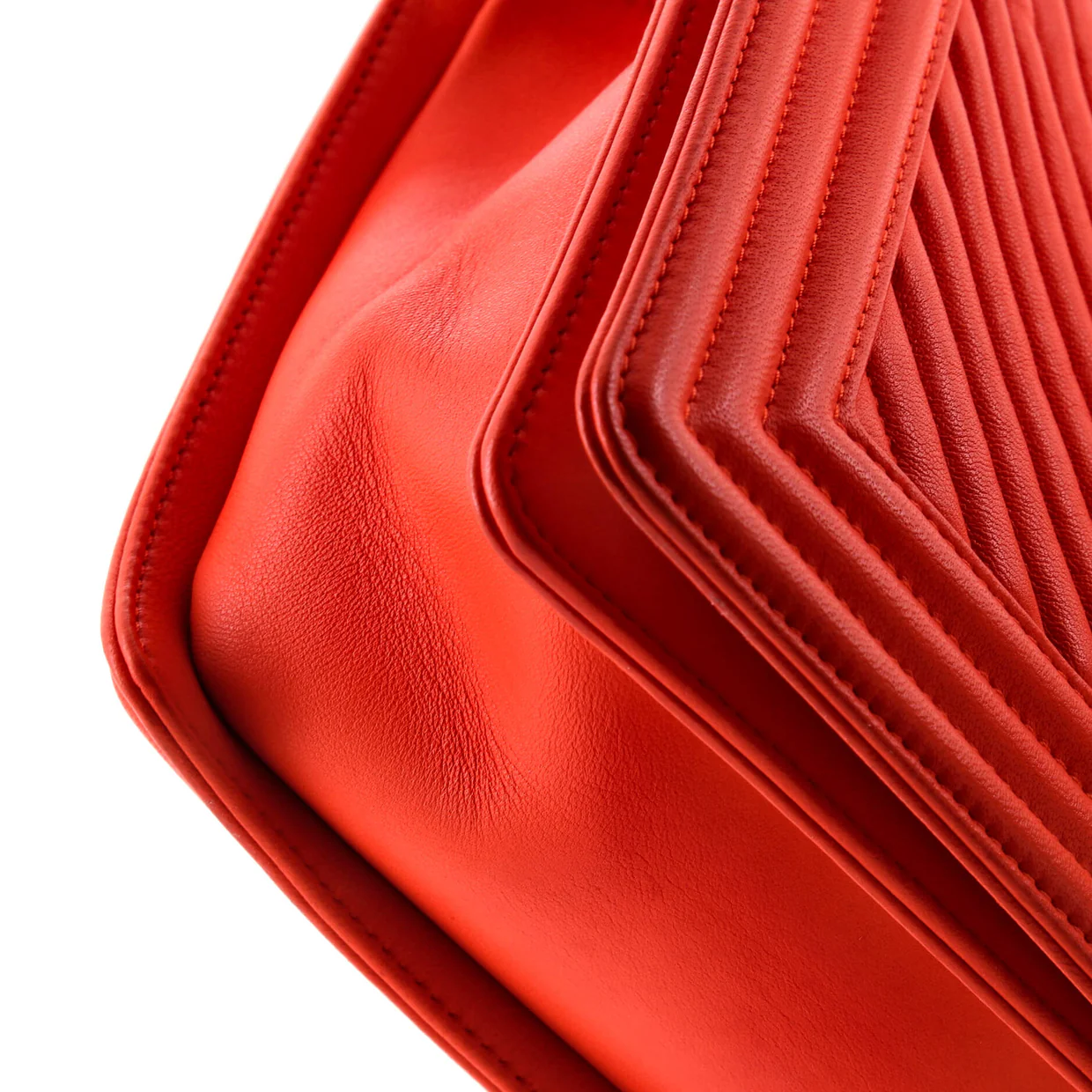 Boy Flap Bag Chevron Wrinkled Lambskin New Medium - Deep Luxury