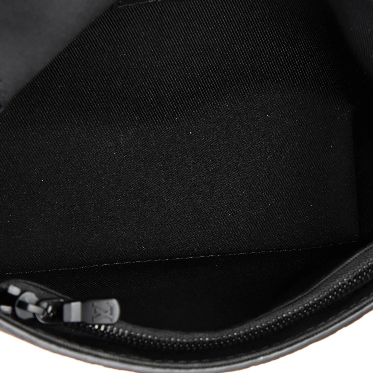 Steamer Wearable Wallet Monogram Taurillon Leather - Deep Luxury