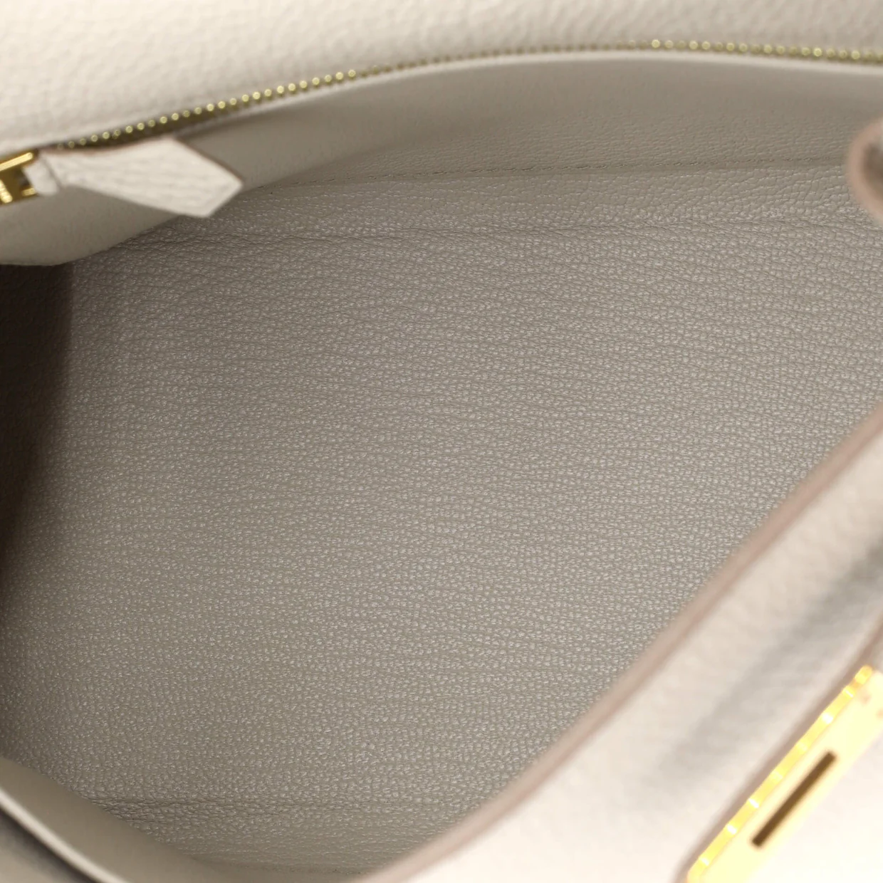 Kelly Handbag Light Togo with Gold Hardware 25 - Deep Luxury