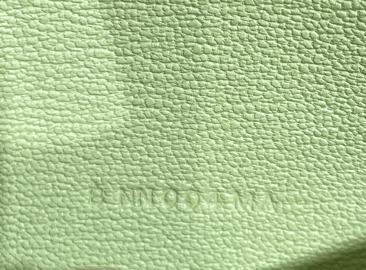 Constance To Go Wallet Alligator - Deep Luxury