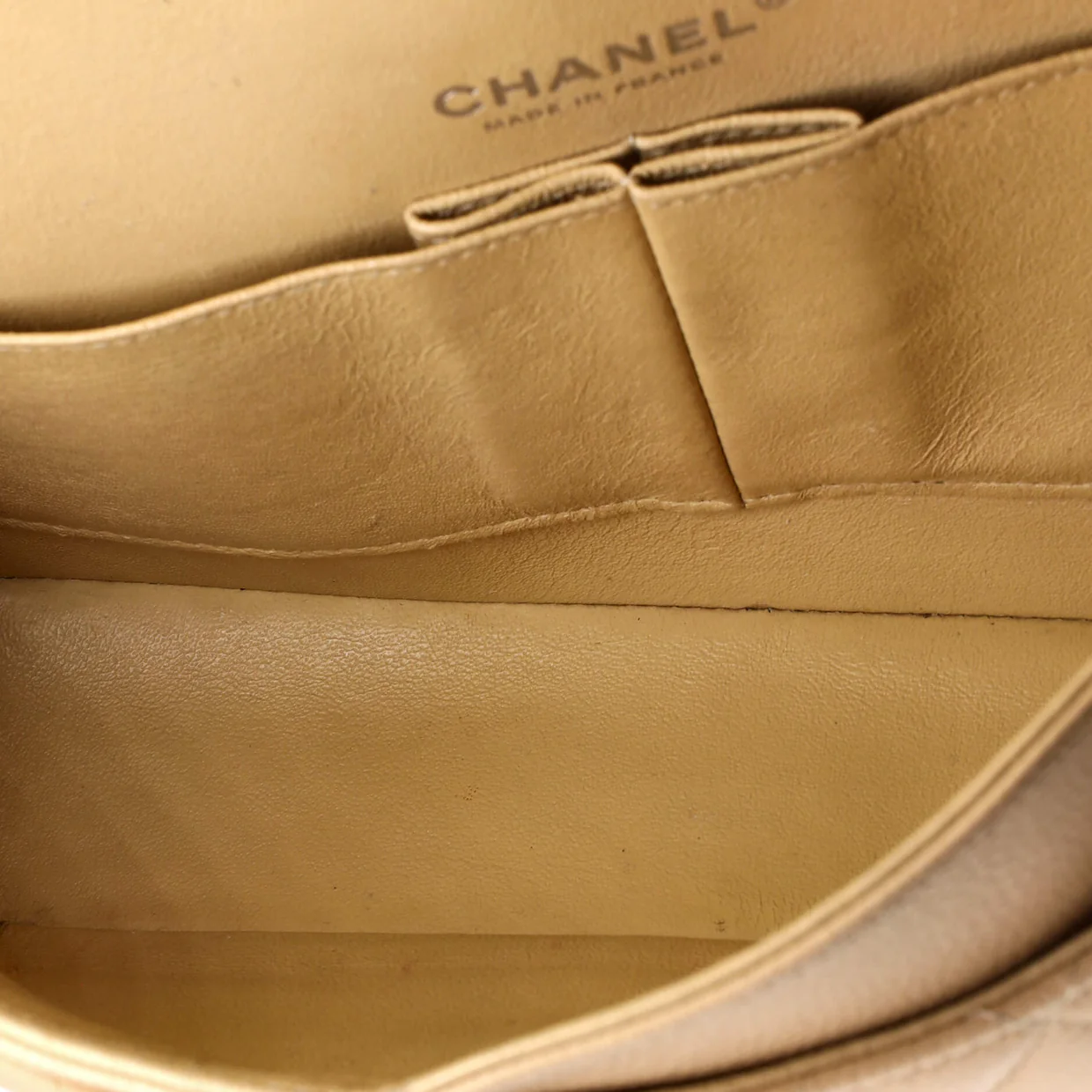 Classic Double Flap Bag Quilted Caviar Medium - Deep Luxury