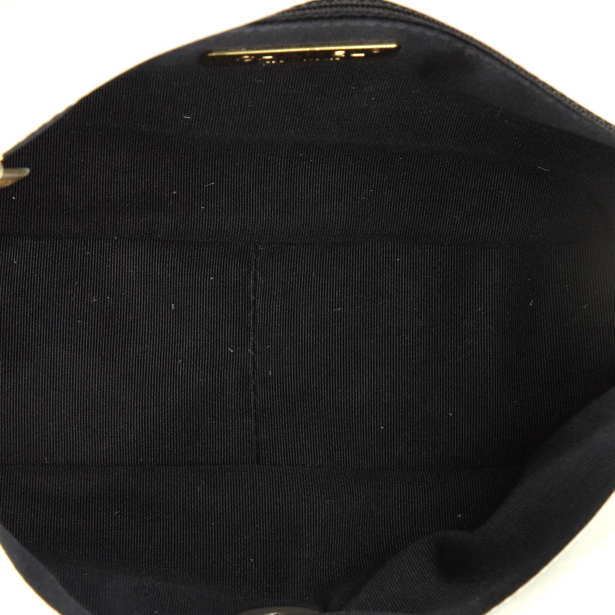 19 Flap Bag Quilted Leather Medium - Deep Luxury