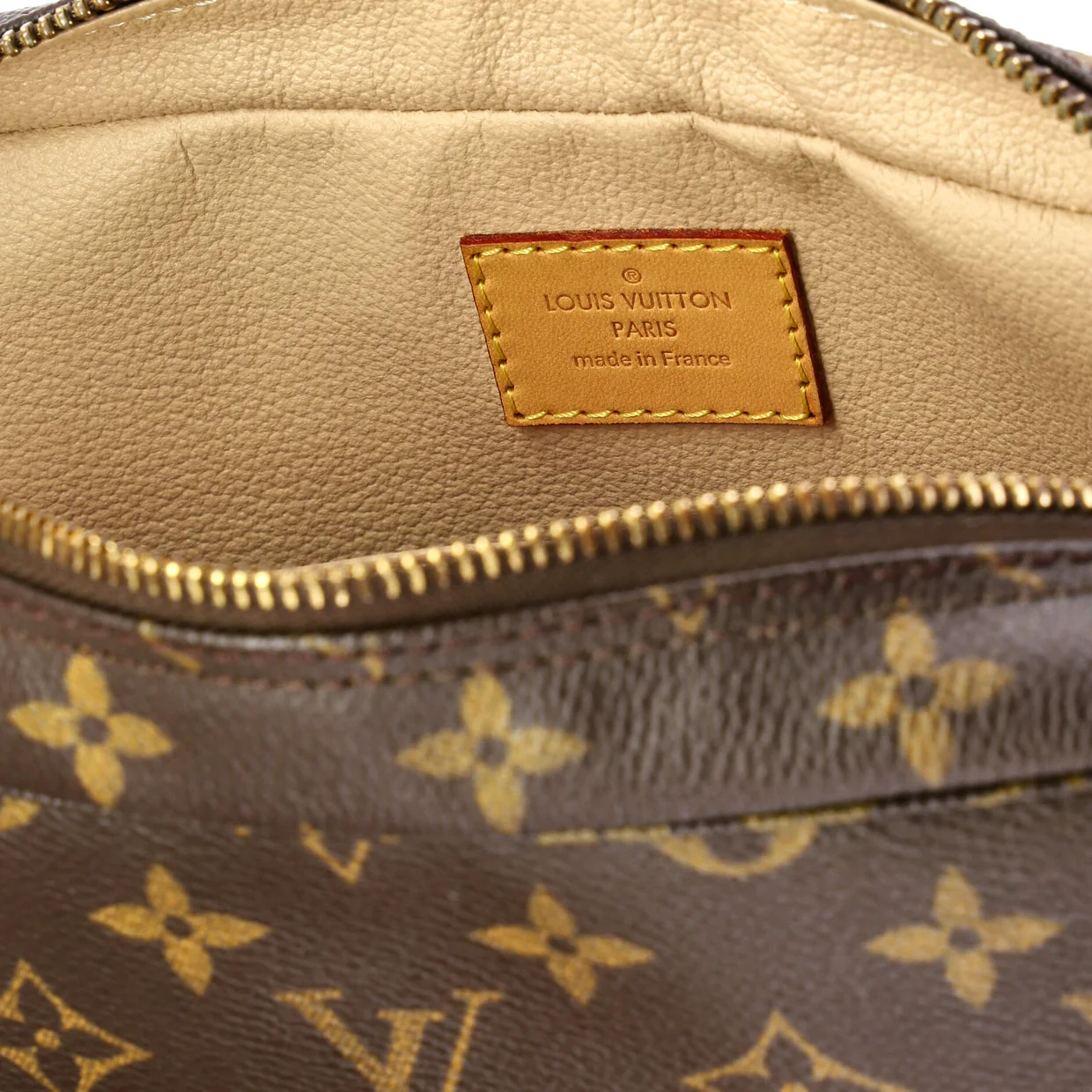 Trousse Toiletry Pouch Monogram Canvas 23 - Deep Luxury