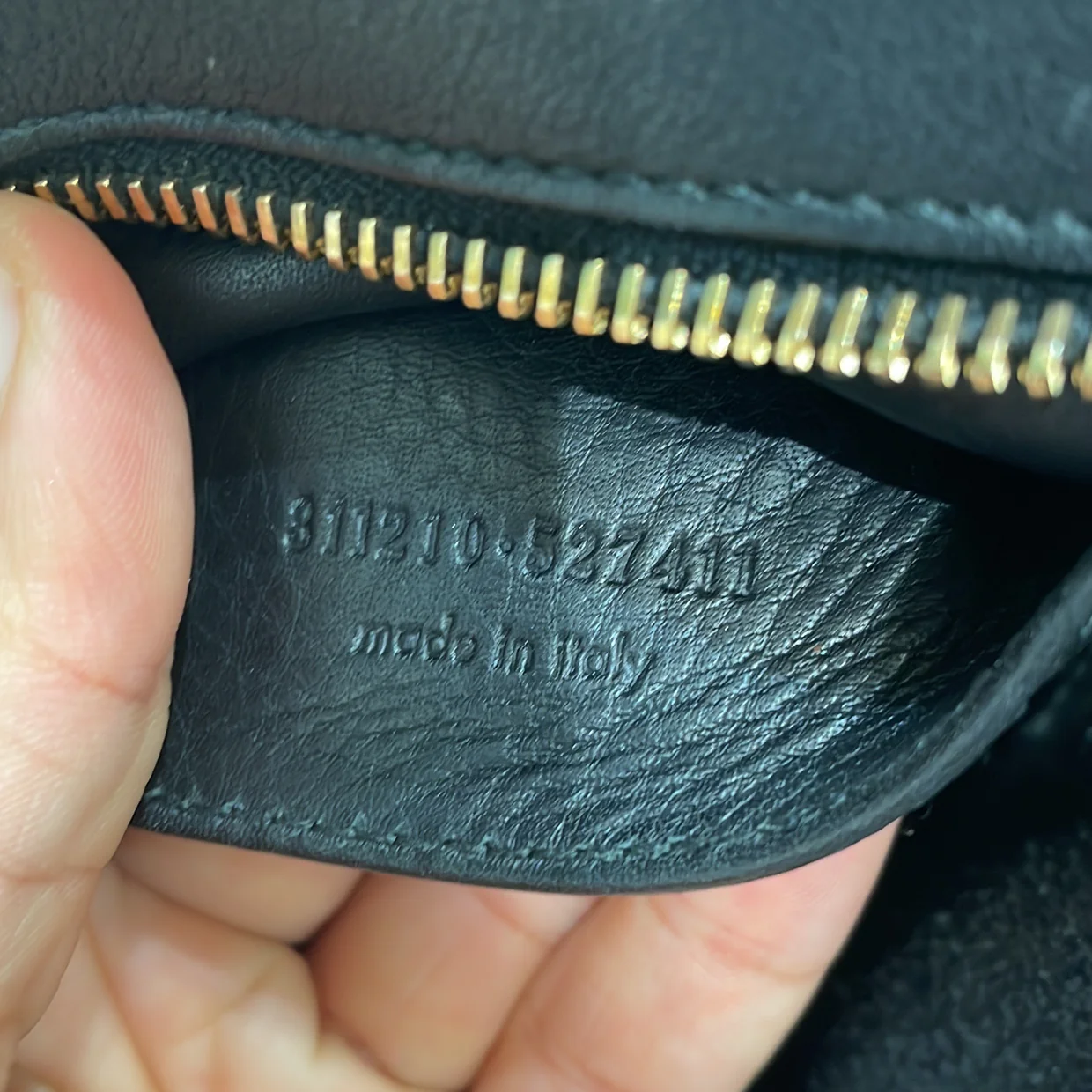 Classic Y Cabas Leather Small - Deep Luxury