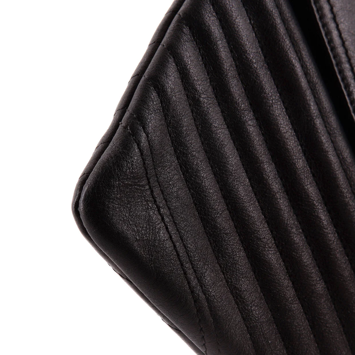 Statement Pouch Chevron Caviar Large - Deep Luxury