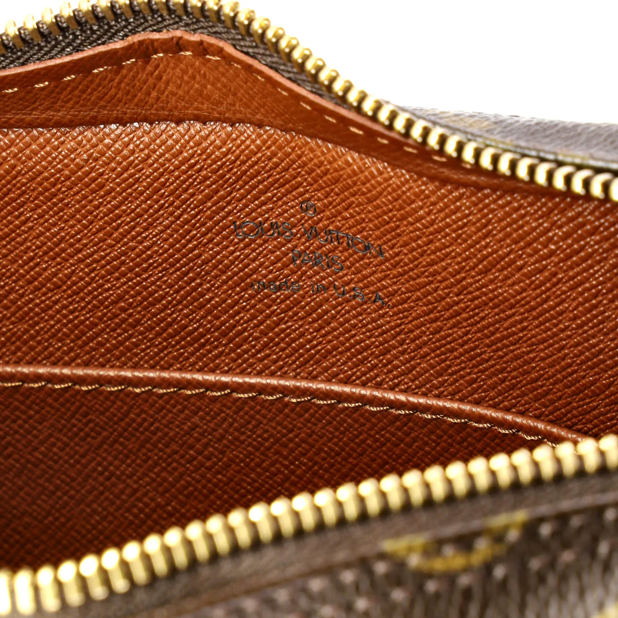 Cite Pochette Monogram Canvas - Deep Luxury