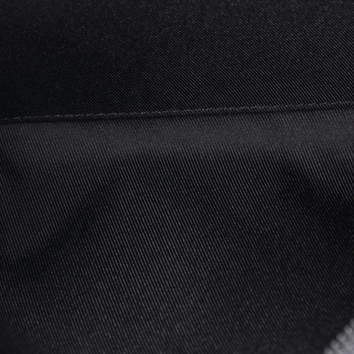 Pochette To-Go Monogram Shadow Leather - Deep Luxury