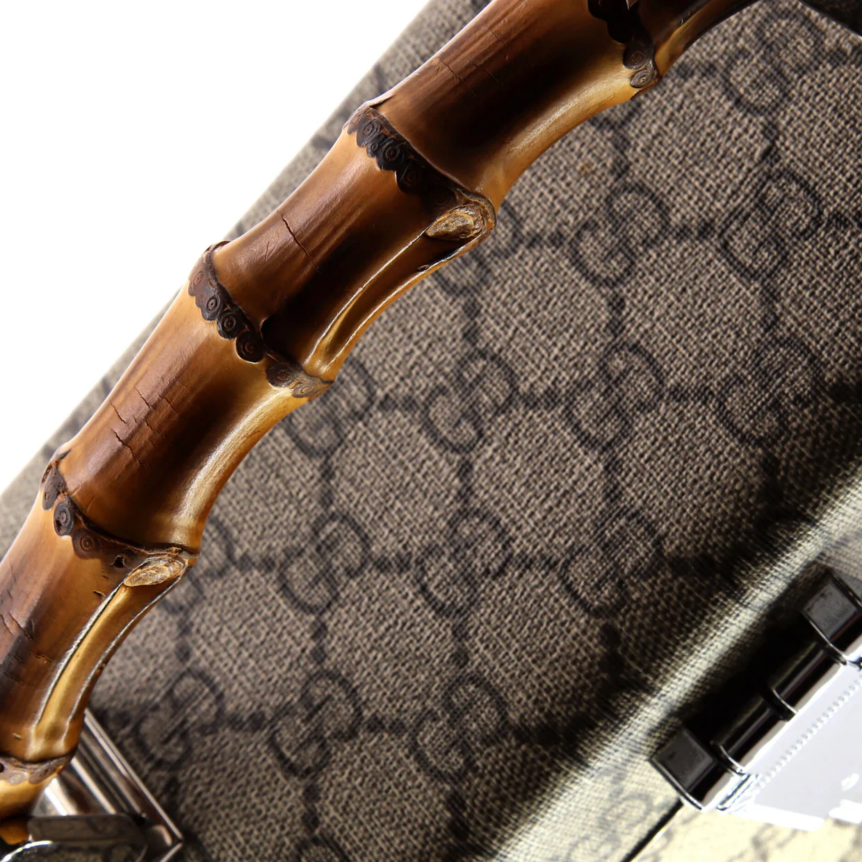 Bamboo Globe-Trotter Vanity Case GG Coated Canvas - Deep Luxury
