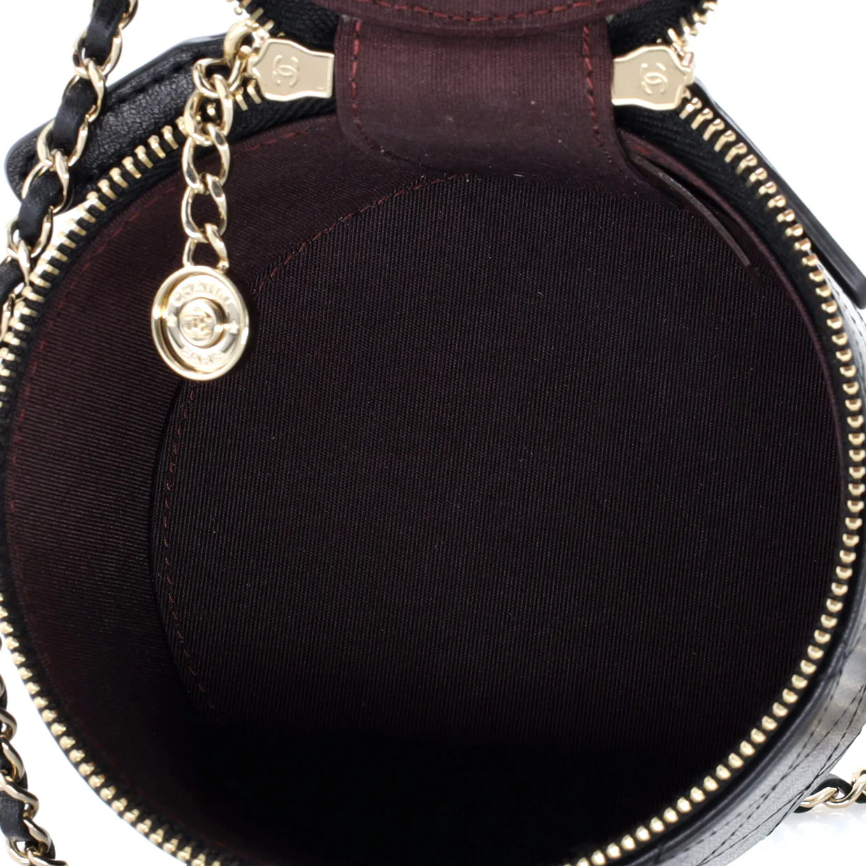 CC Round Vanity Case with Chain Quilted Lambskin Mini - Deep Luxury