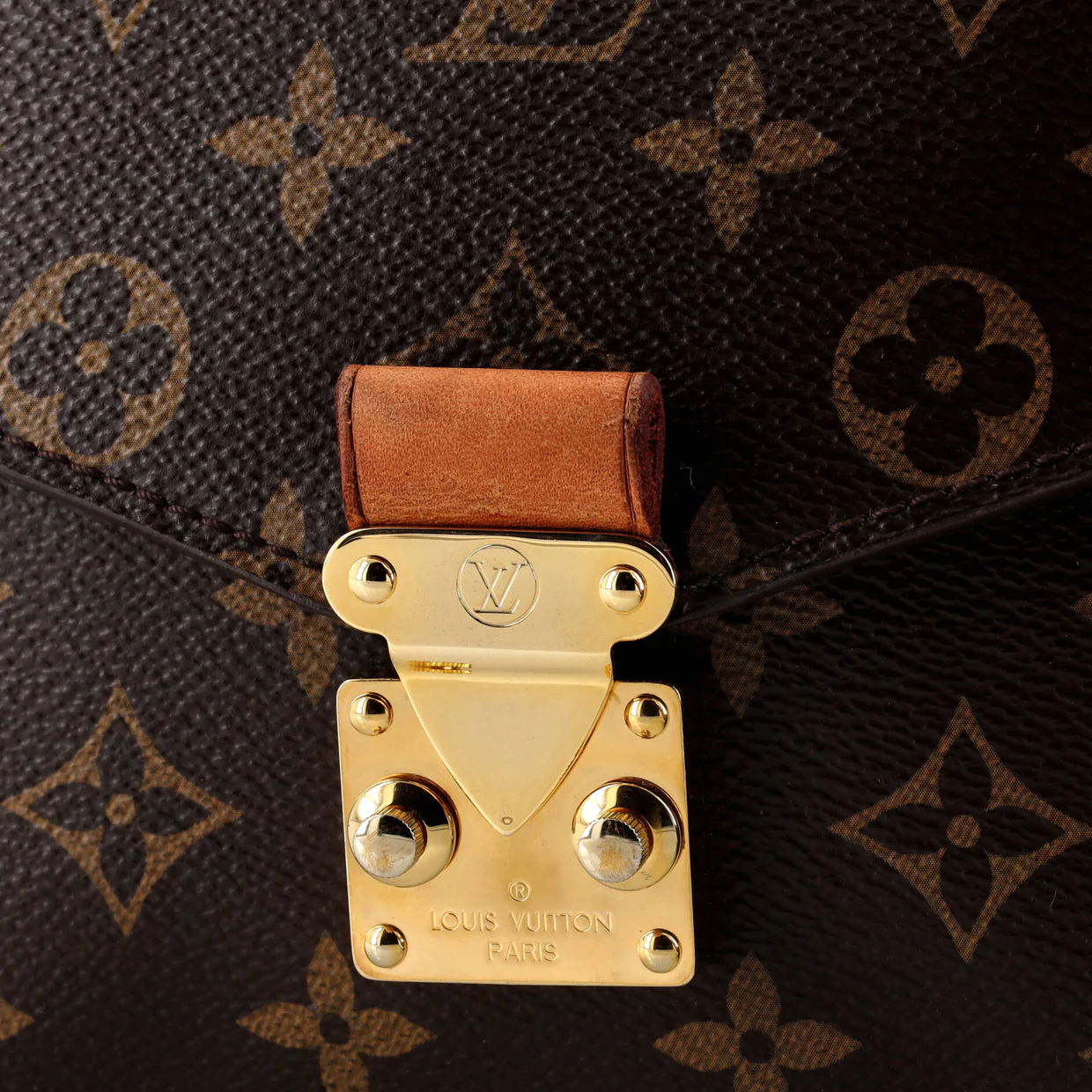 Pochette Metis Monogram Canvas - Deep Luxury