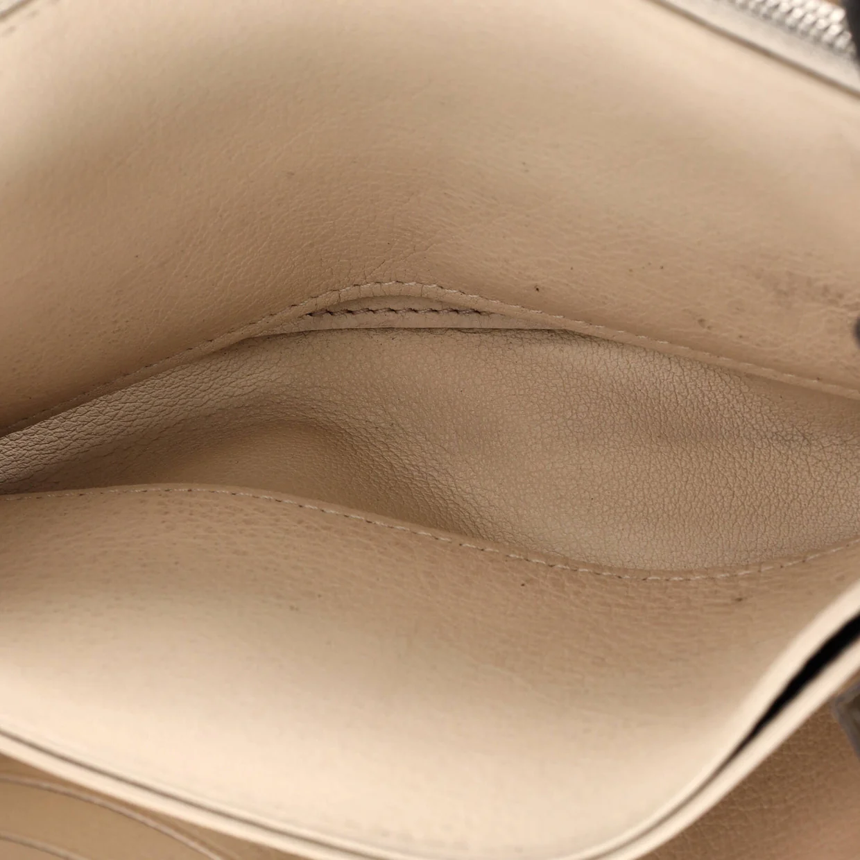 Zippy Wallet Mahina Leather - Deep Luxury