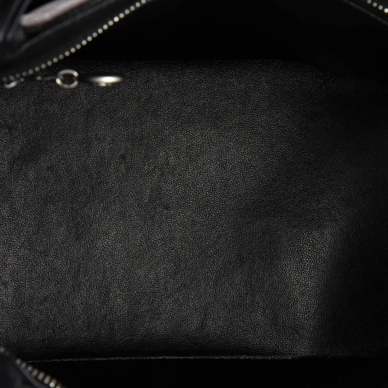 Medallion Tote Quilted Caviar - Deep Luxury