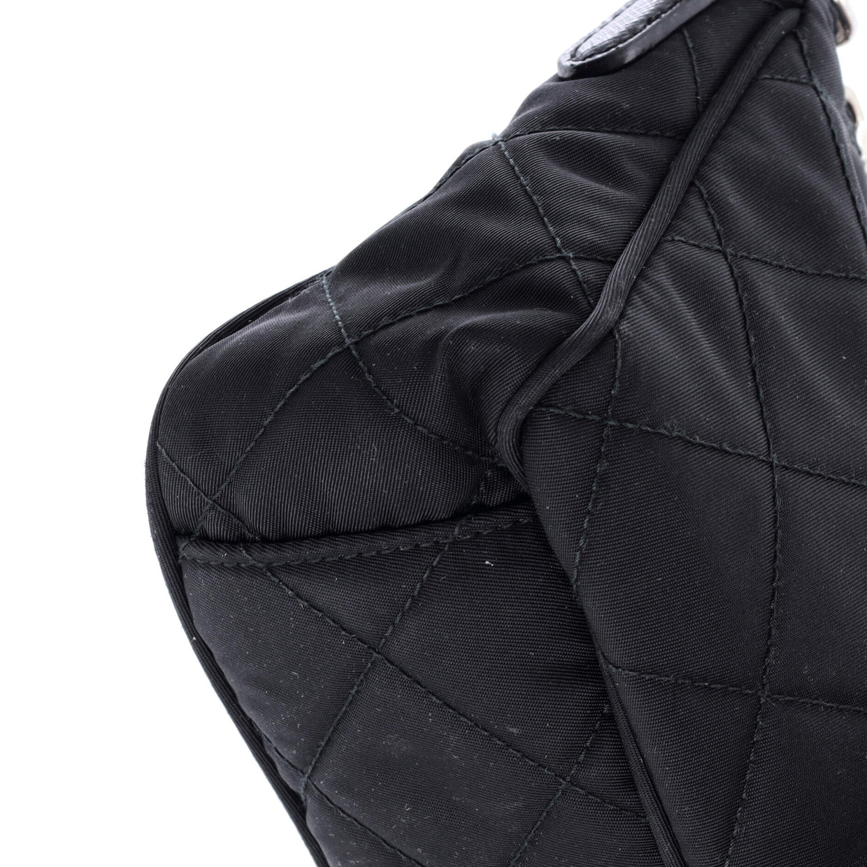 Chain Zip Shoulder Bag Quilted Tessuto Small - Deep Luxury