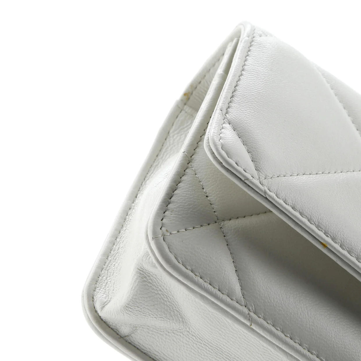 19 Wallet on Chain Quilted Goatskin - Deep Luxury