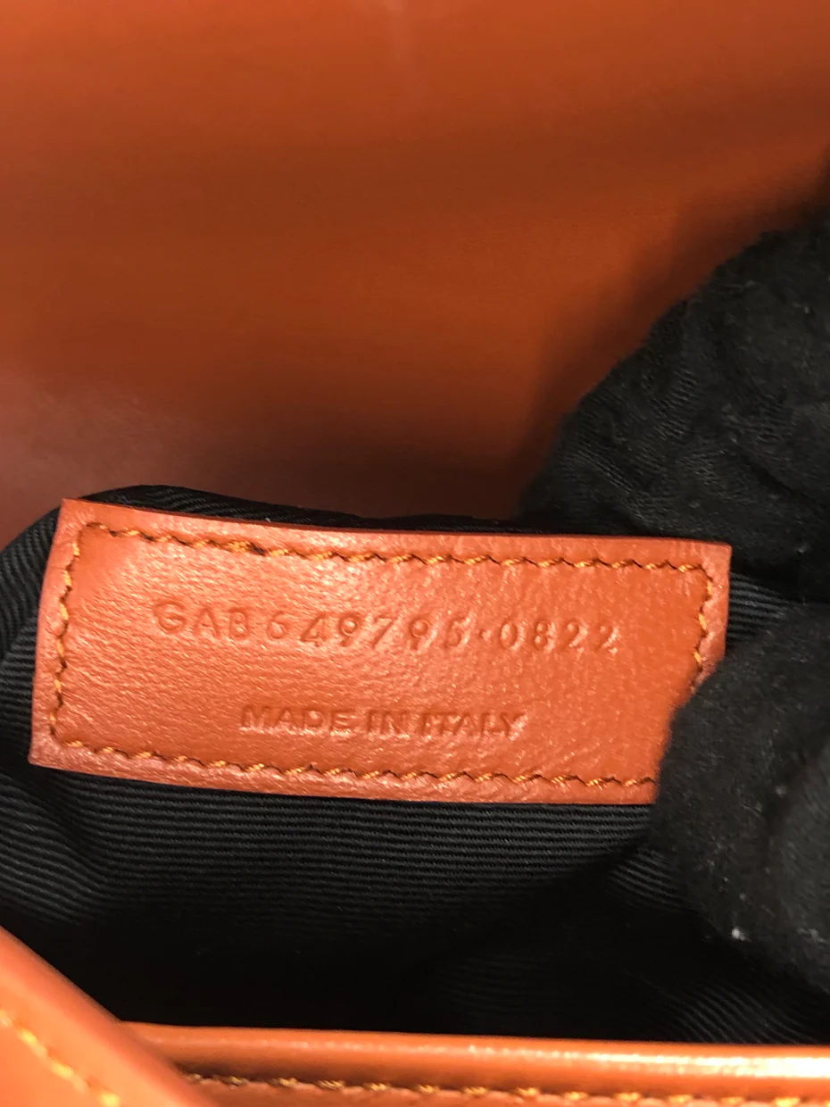 Le Maillon Shoulder Bag Leather Medium - Deep Luxury