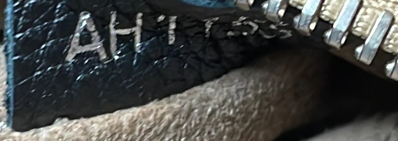 Babylone Handbag Mahina Leather PM - Deep Luxury