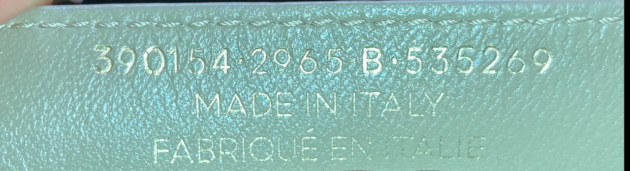 City Classic Metallic Edge Bag Leather Medium - Deep Luxury