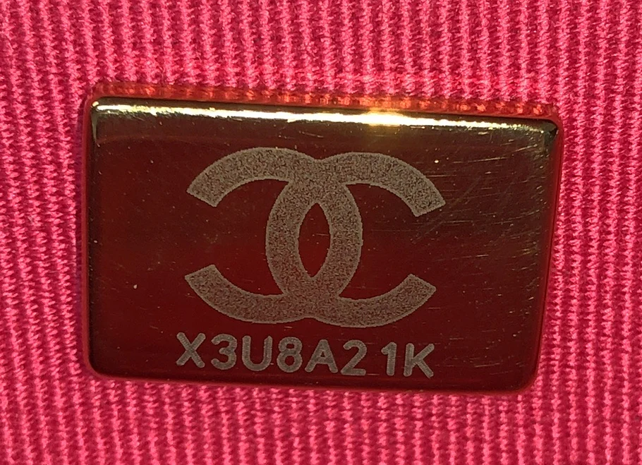 Chain Bar Vanity Case with Chain Quilted Calfskin Small - Deep Luxury