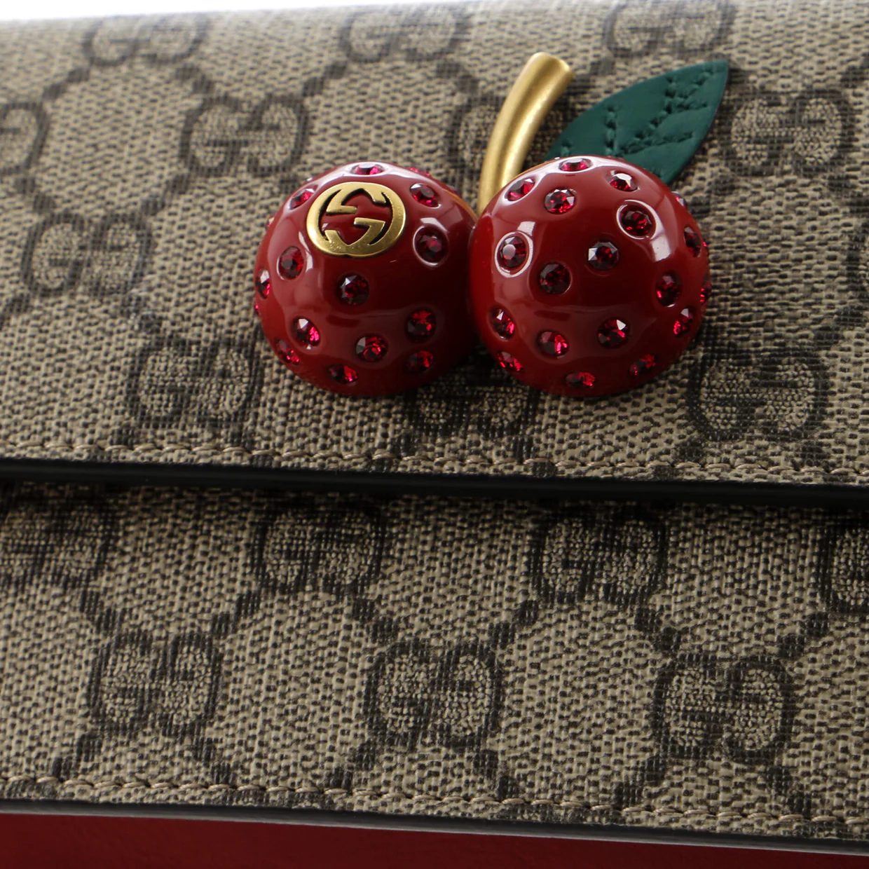 Cherries Wallet on Chain GG Coated Canvas Mini - Deep Luxury