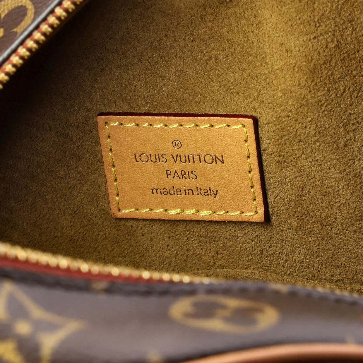 Boite Chapeau Souple Bag Monogram Canvas MM - Deep Luxury