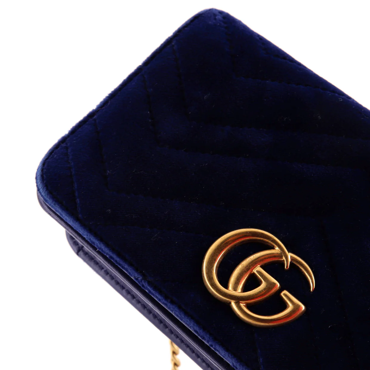 Charm O Case Pouch Chevron Lambskin Medium - Deep Luxury