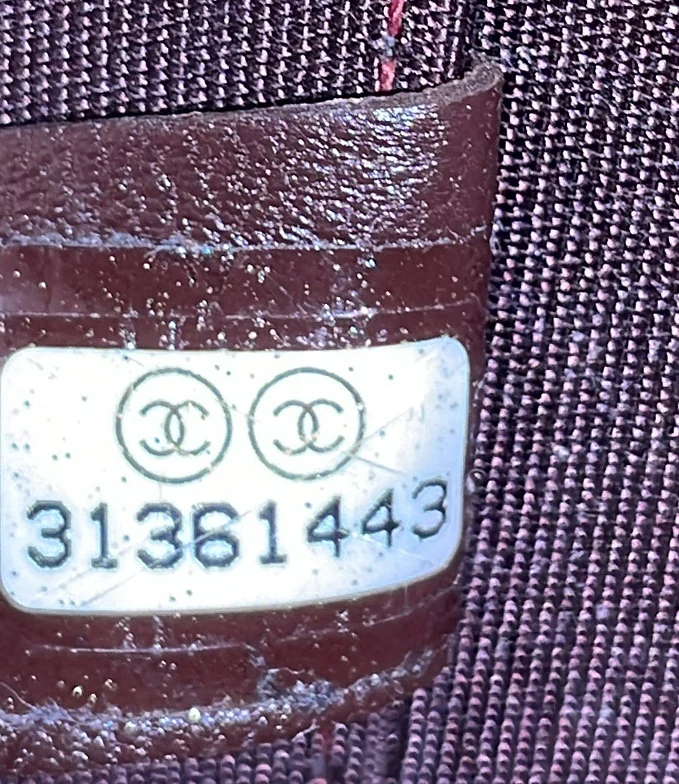 CC Round Vanity Case with Chain Quilted Lambskin Mini - Deep Luxury