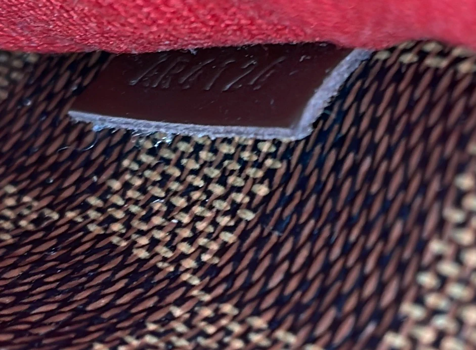 Totally Handbag Damier GM - Deep Luxury