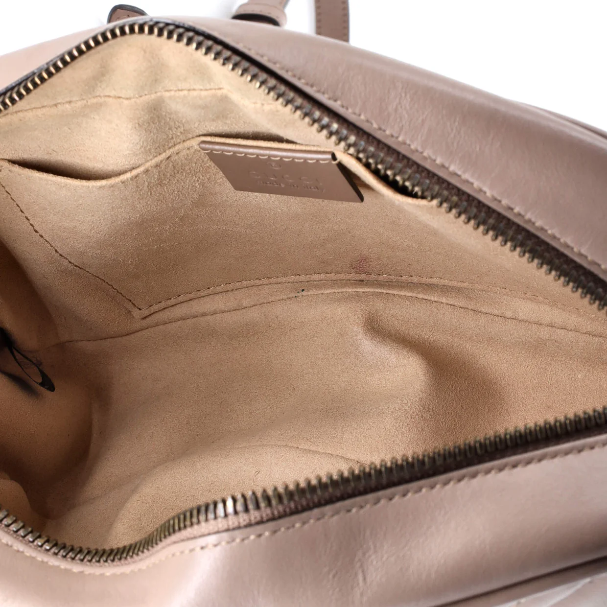 GG Marmont Shoulder Bag Matelasse Leather Small - Deep Luxury