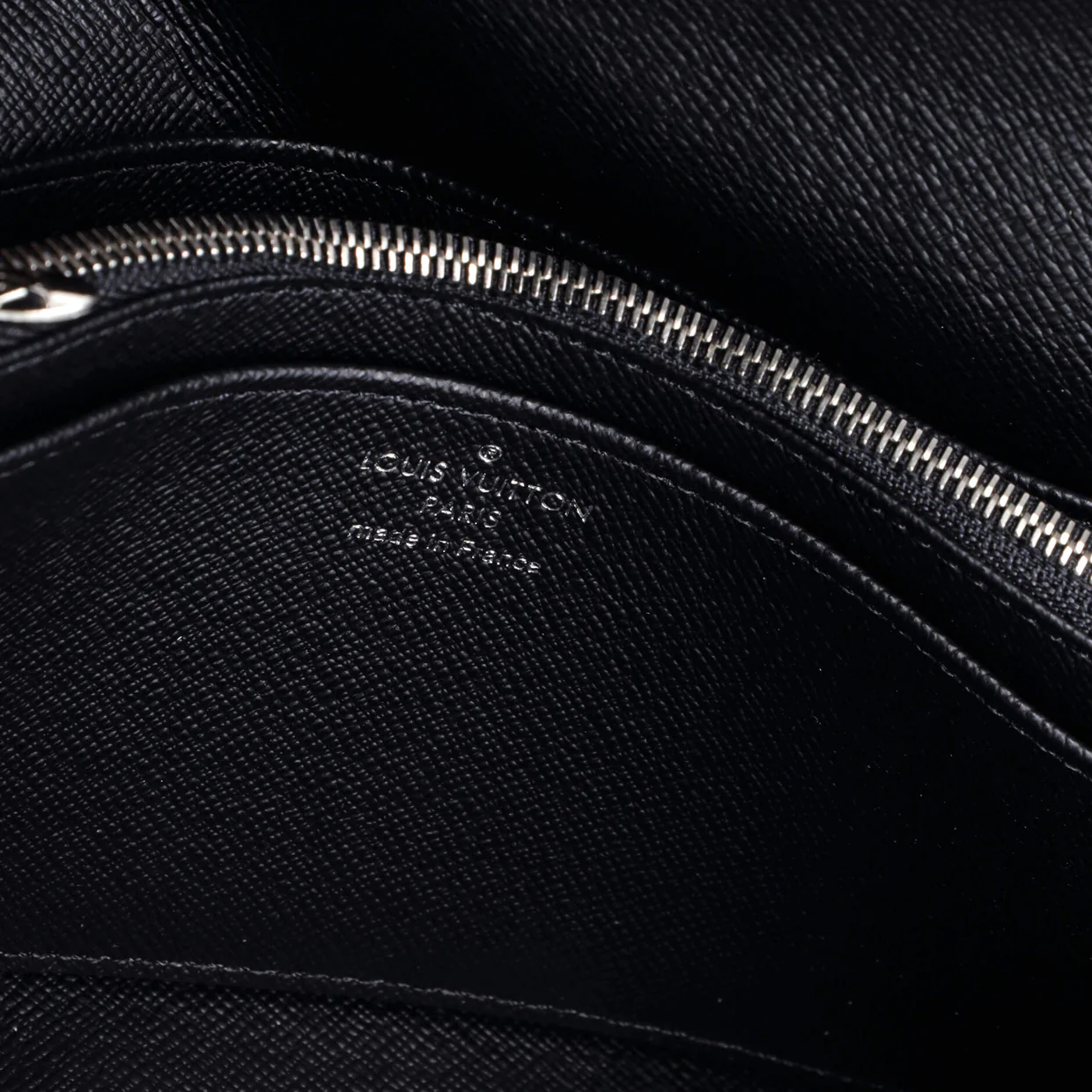 Twist Wallet Epi Leather - Deep Luxury