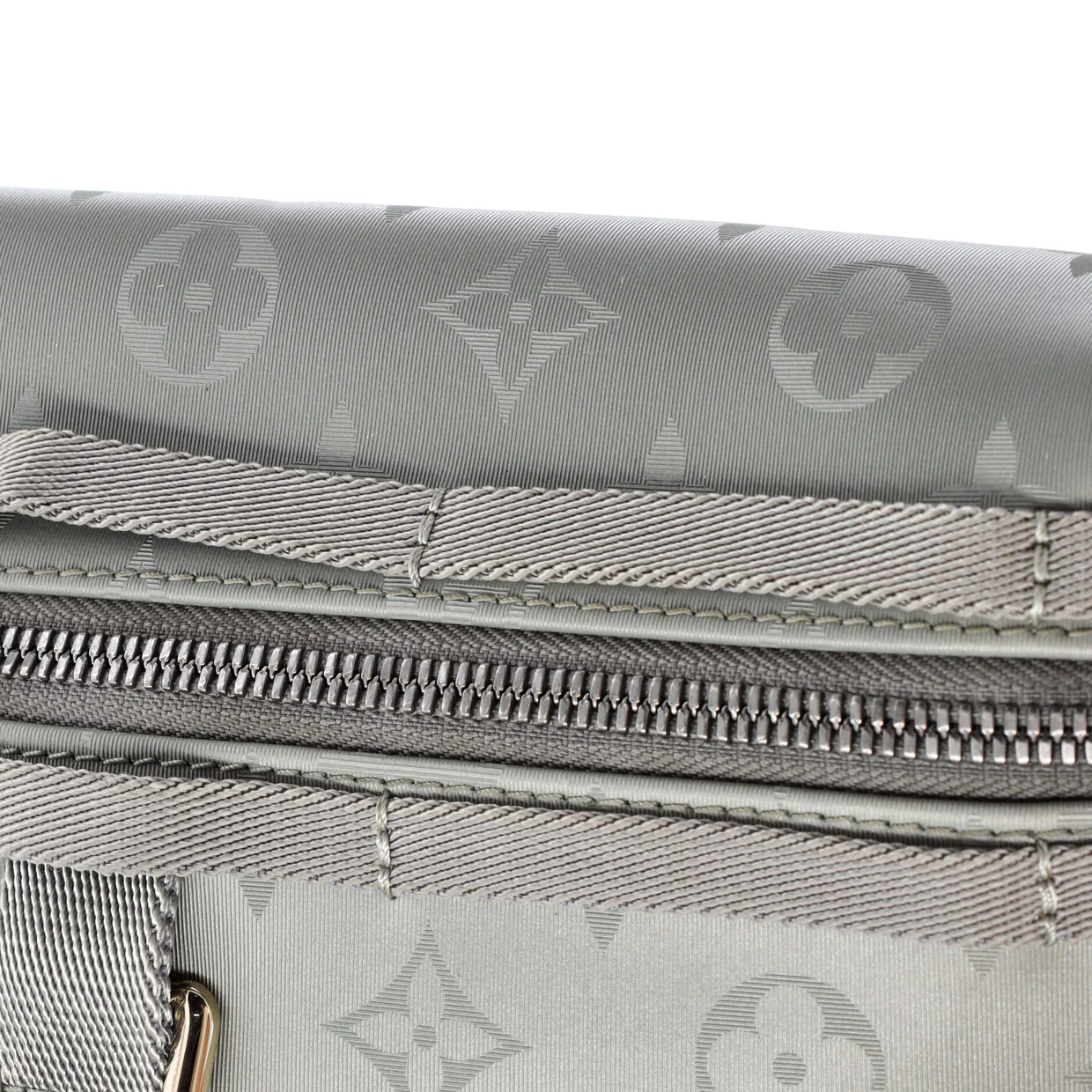 Messenger Bag Limited Edition Titanium Monogram Canvas PM - Deep Luxury