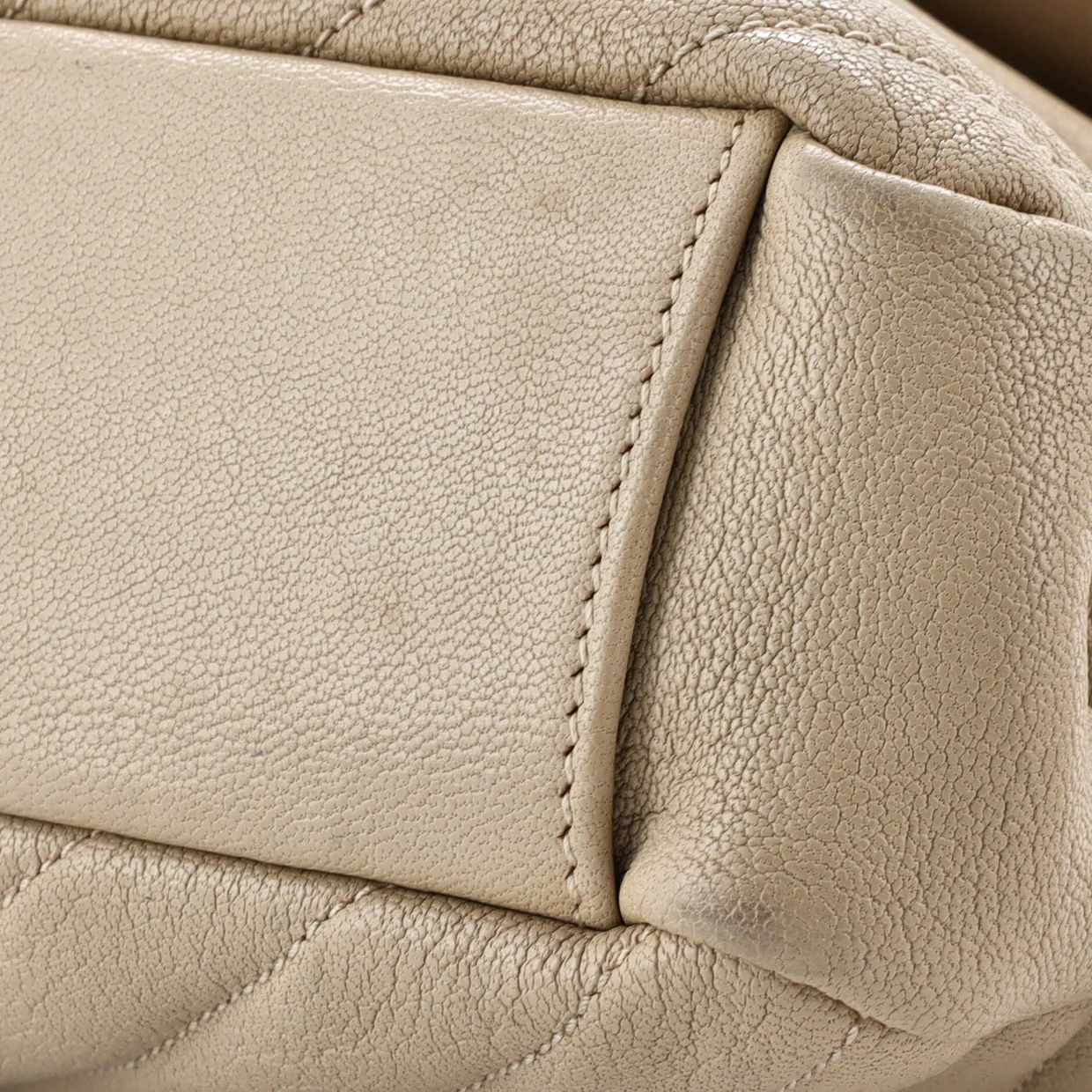 Classic Monogram College Bag Matelasse Chevron Leather Medium - Deep Luxury