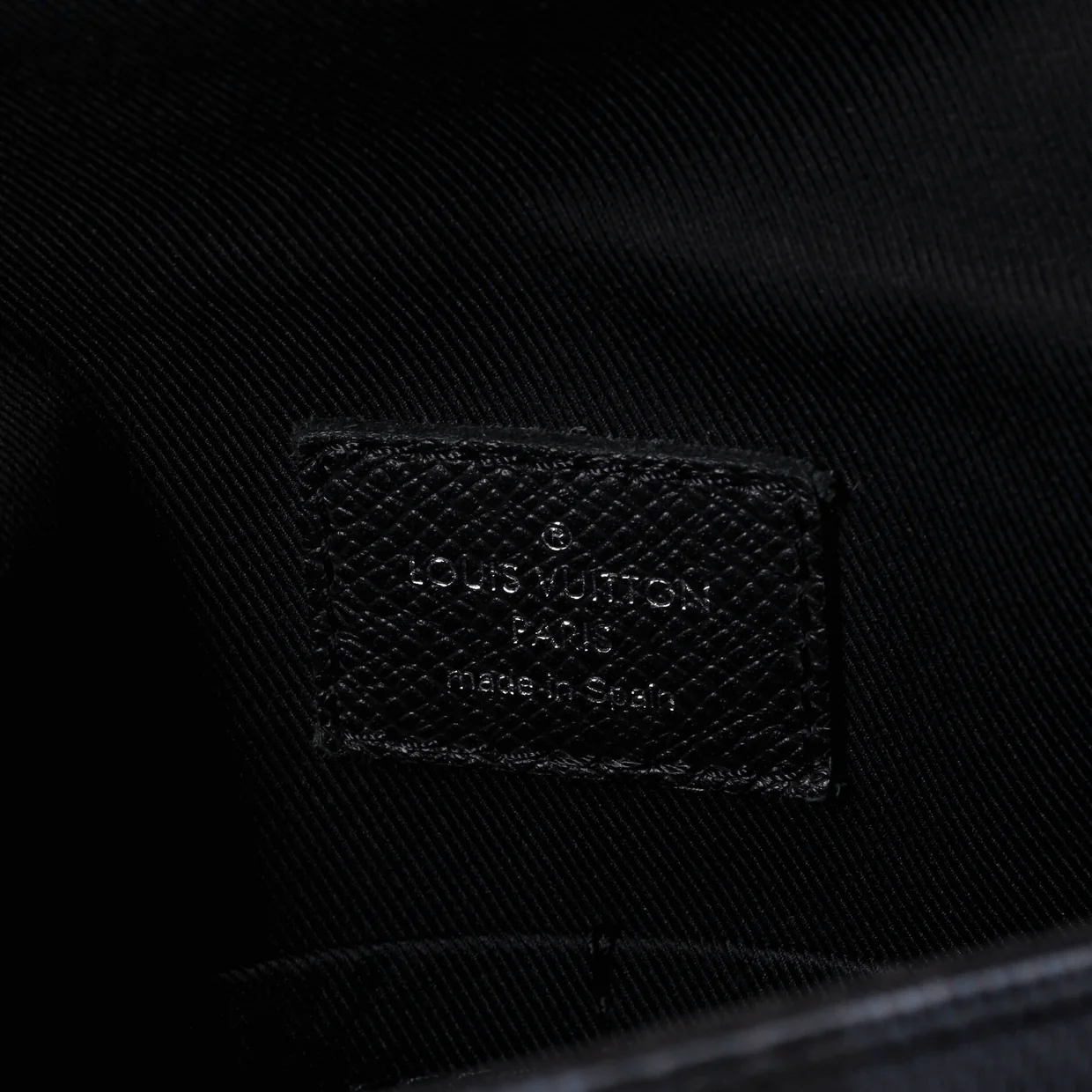 Matchpoint Messenger Damier Cobalt - Deep Luxury