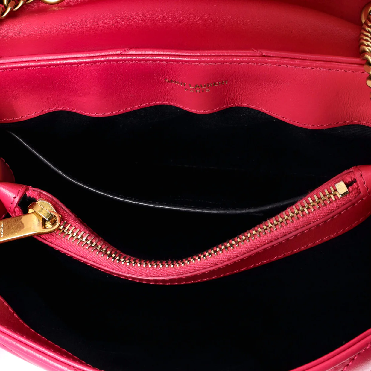 Loulou Shoulder Bag Matelasse Chevron Leather Small - Deep Luxury