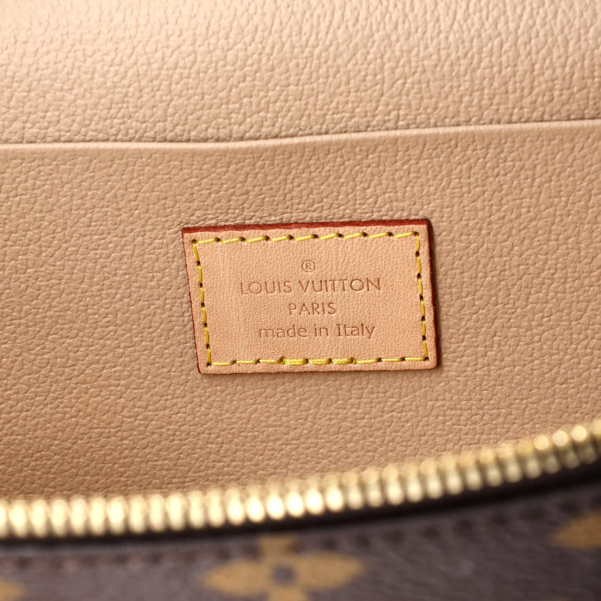 Nice Vanity Case Monogram Canvas Mini - Deep Luxury