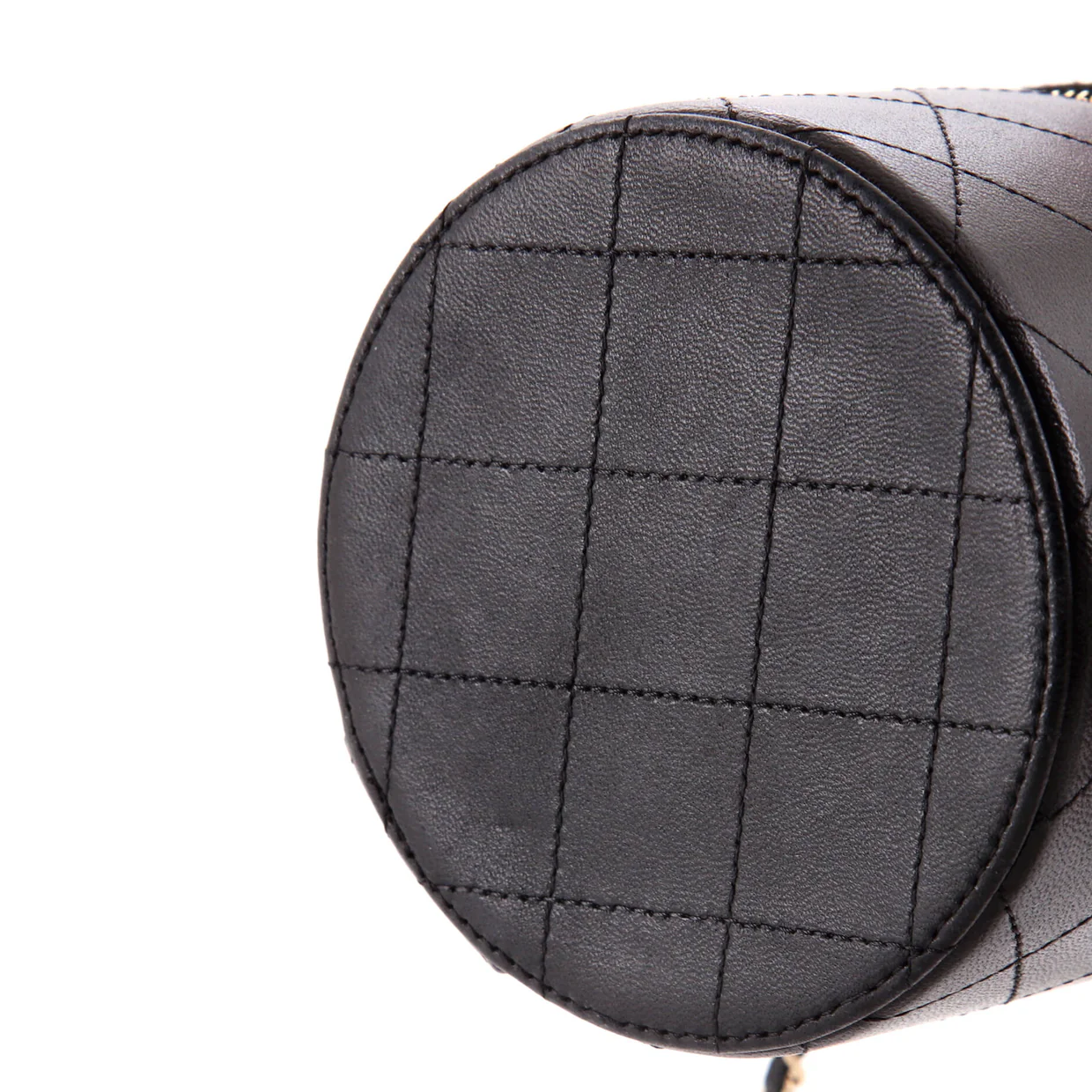 CC Round Vanity Case with Chain Quilted Lambskin Mini - Deep Luxury