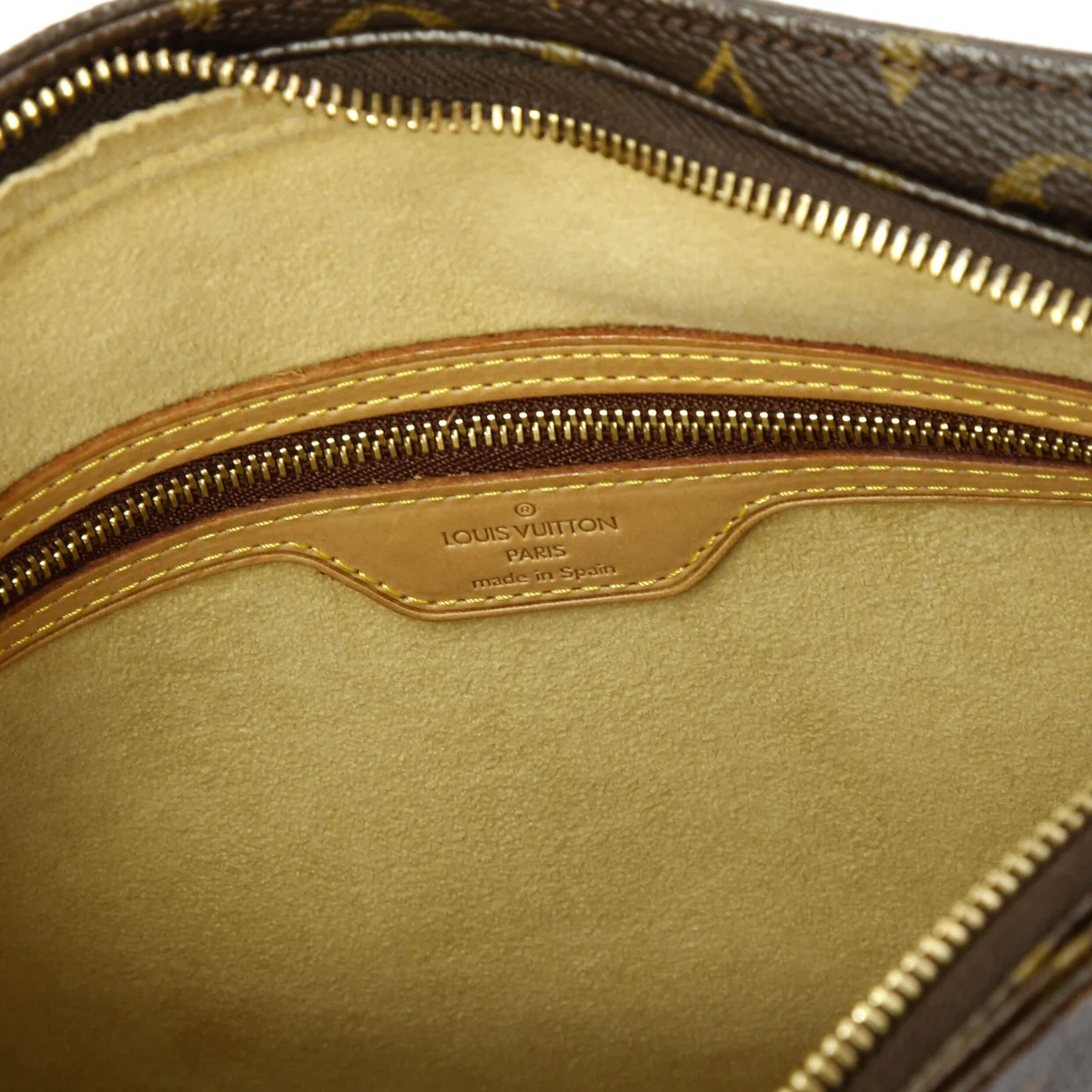 Looping Handbag Monogram Canvas GM - Deep Luxury