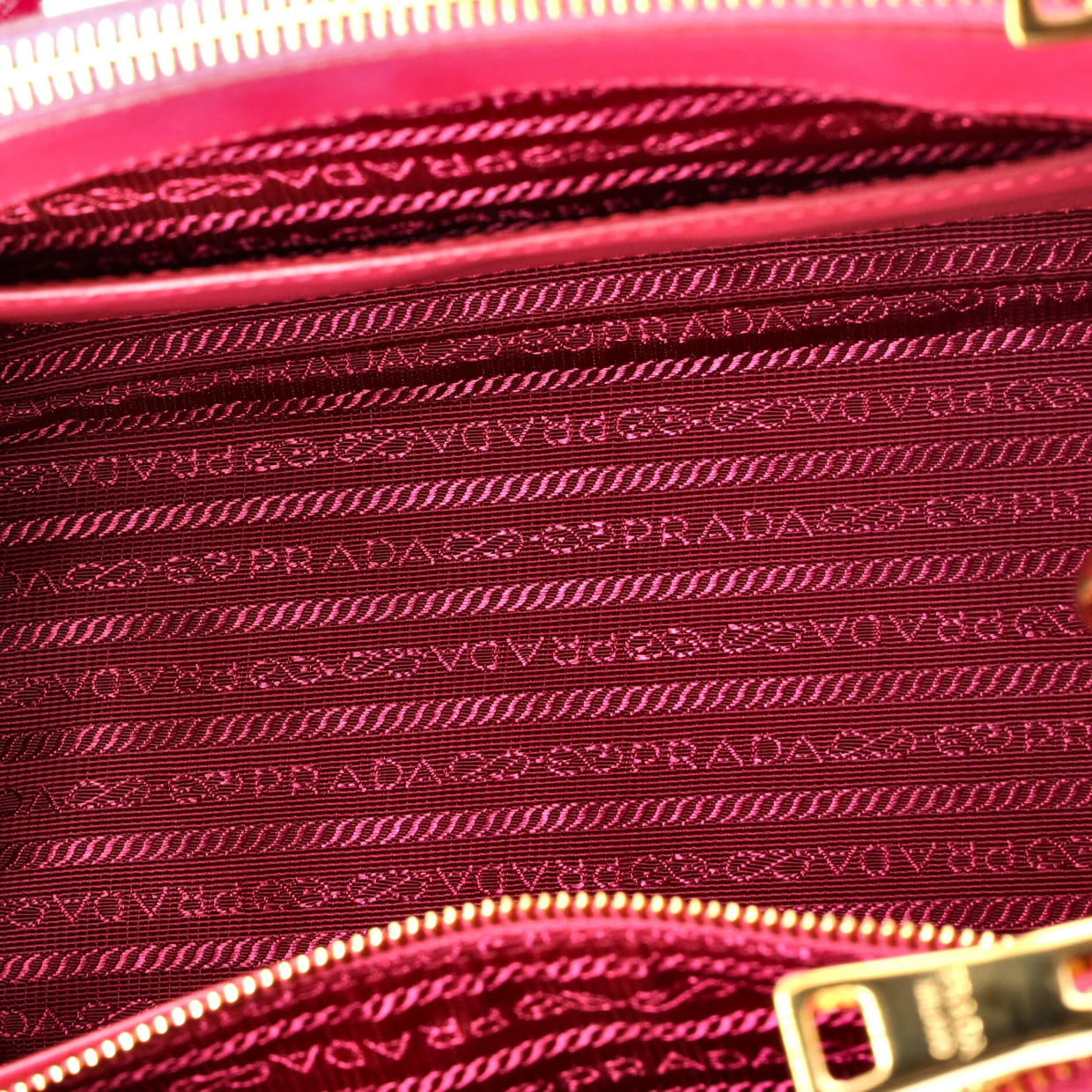 Galleria Double Zip Tote Saffiano Leather Small - Deep Luxury