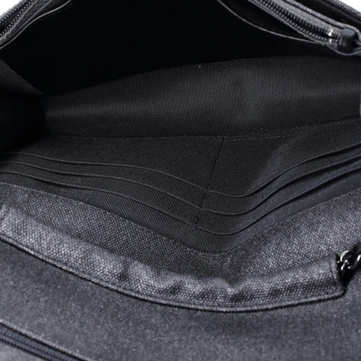 Space Charms Reissue 2.55 Wallet on Chain Quilted Canvas - Deep Luxury