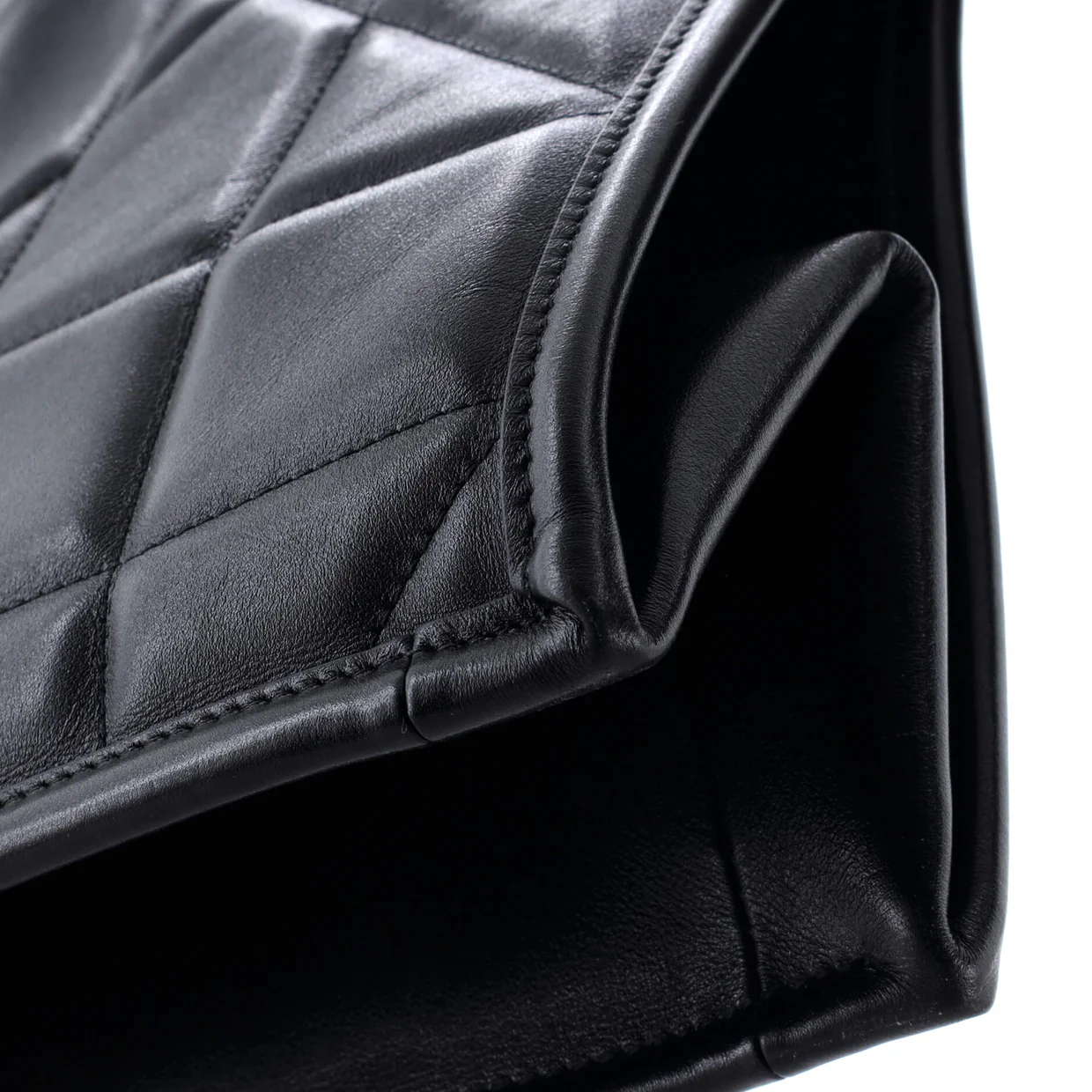 Essential Tote Archicannage Quilt Calfskin Large - Deep Luxury