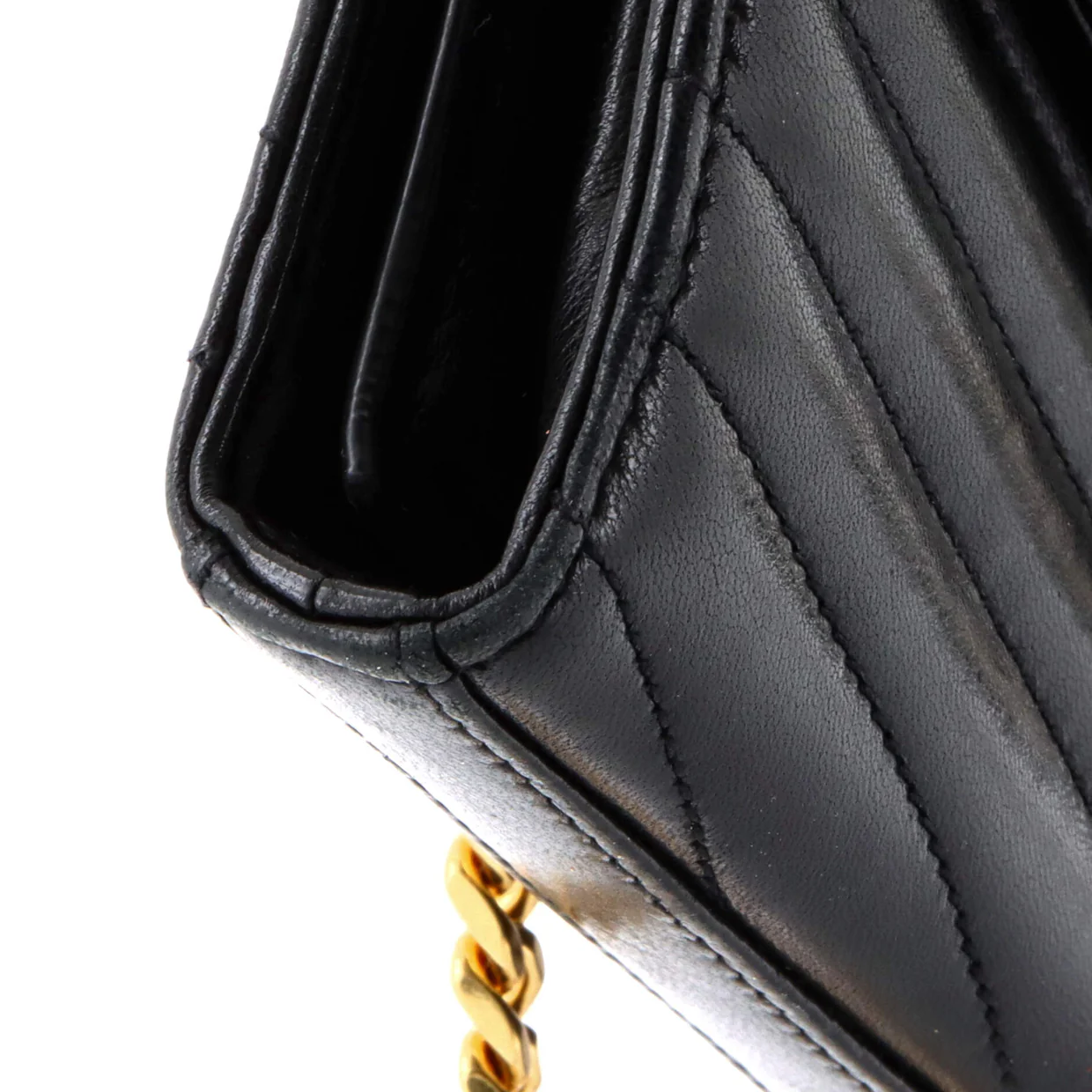 Sulpice Wallet on Chain Matelasse Chevron Leather Medium - Deep Luxury