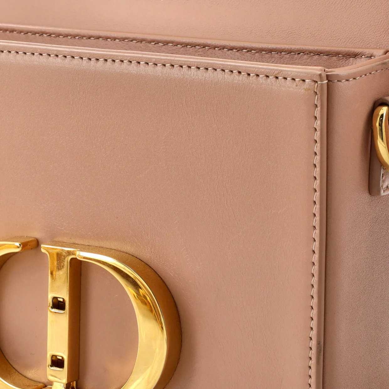 30 Montaigne Box Bag Leather - Deep Luxury