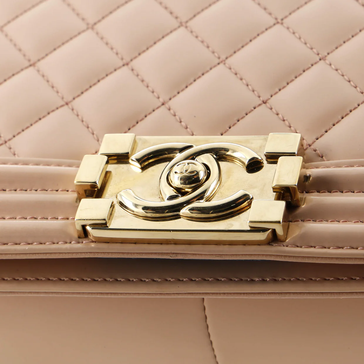 Boy Flap Bag Quilted Iridescent Glazed Calfskin Old Medium - Deep Luxury