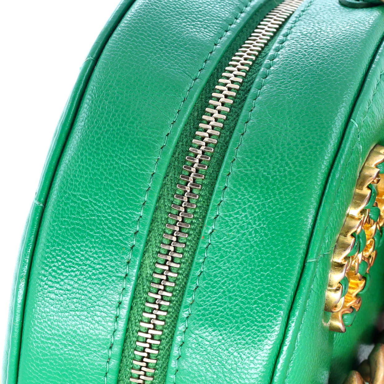 19 Round Clutch with Chain Quilted Leather - Deep Luxury