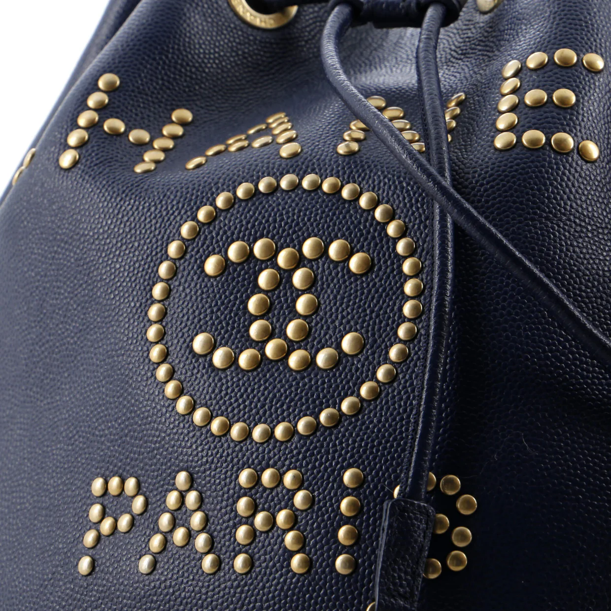 Deauville Drawstring Bucket Bag Studded Caviar Medium - Deep Luxury