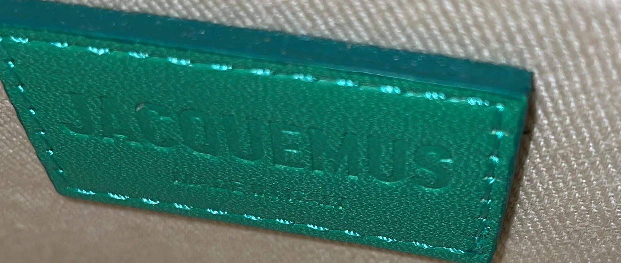 Le Chiquito Moyen Bag Leather Moyen - Deep Luxury