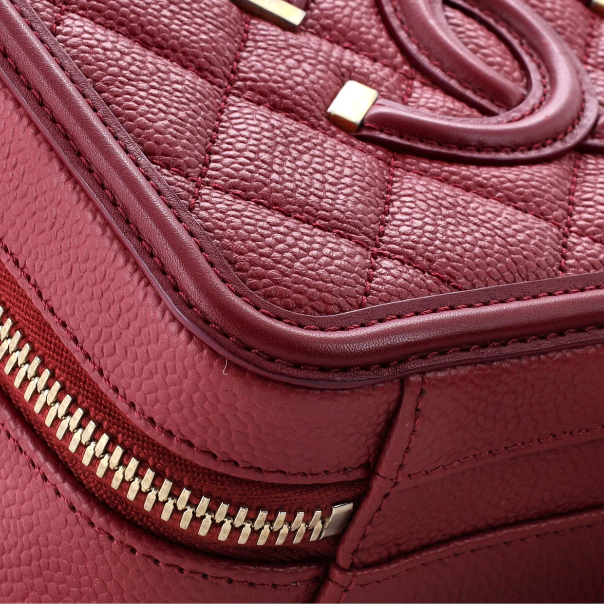 Filigree Vanity Case Quilted Caviar Small - Deep Luxury