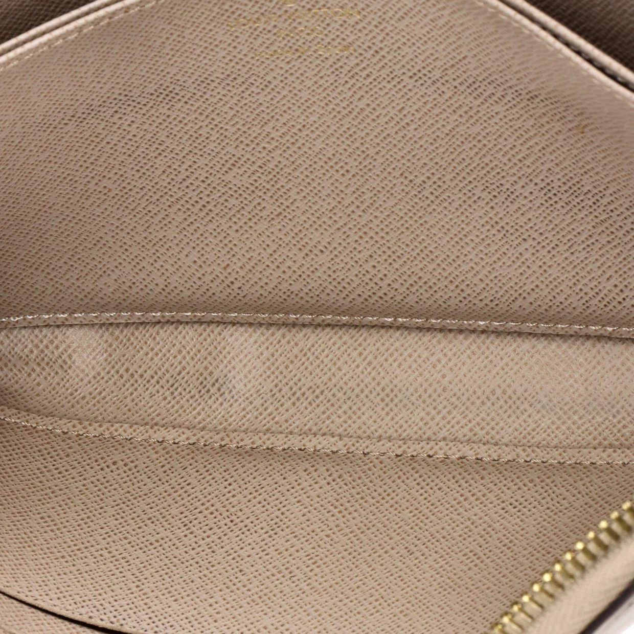 Zippy Wallet Epi Leather - Deep Luxury