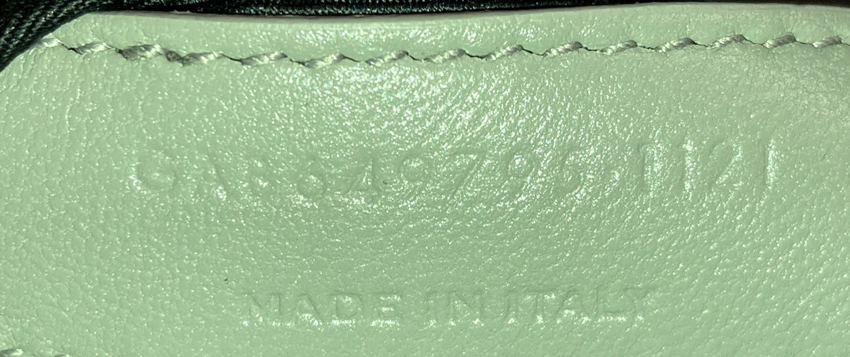 Le Maillon Shoulder Bag Leather Medium - Deep Luxury